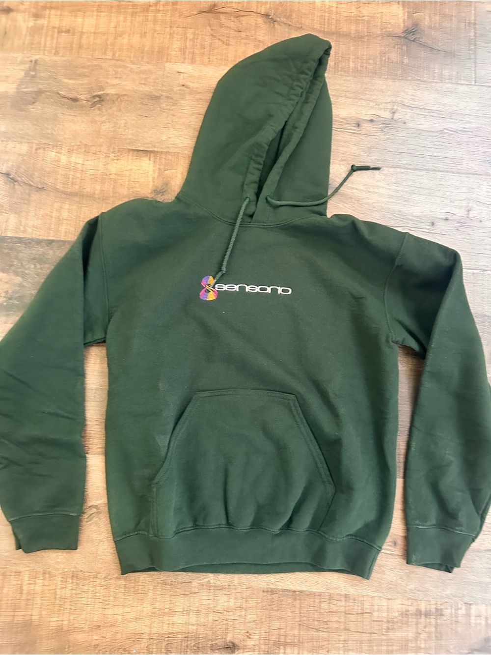 Sensorio Paso robles hunter green hoody size S front and back hit